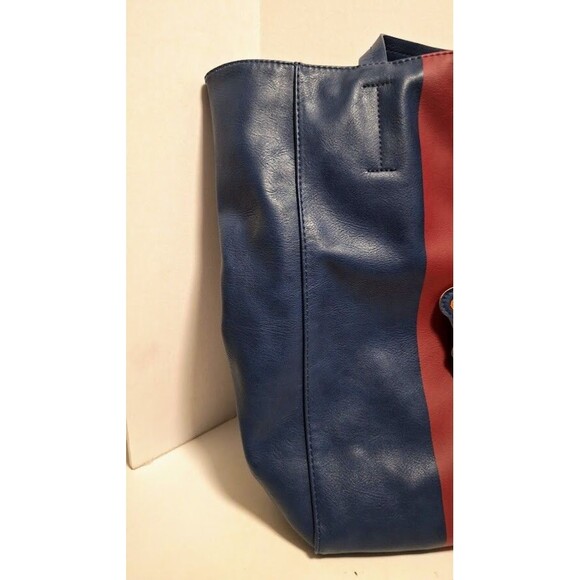 SAKS FIFTH AVENUE NAVY BLUE QUEEN BEE FAUX LEATHER PLEATHER TOTE HANDBAG - Picture 3 of 11